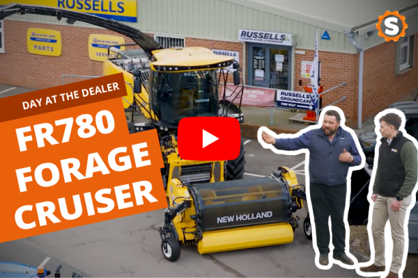 New Holland FR780 Forage Cruiser: panoramica completa e analisi approfondita delle caratteristiche
